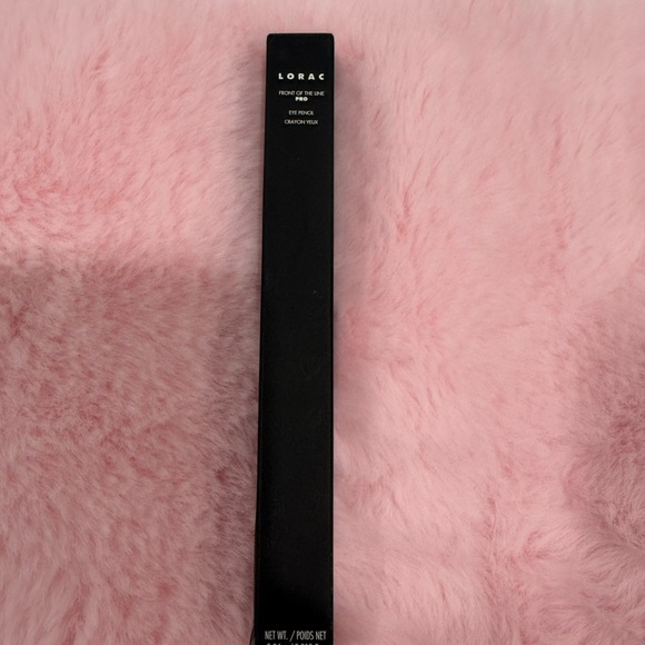 Front of the Line PRO Eye Pencil - Dark
Green - Picture 5 of 6